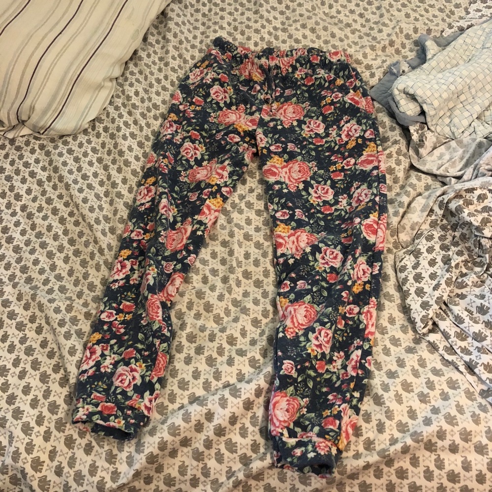 Flower joggers